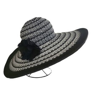 Nine West | Accessories | Nine West Black White Open Weave 6  display picture 2
